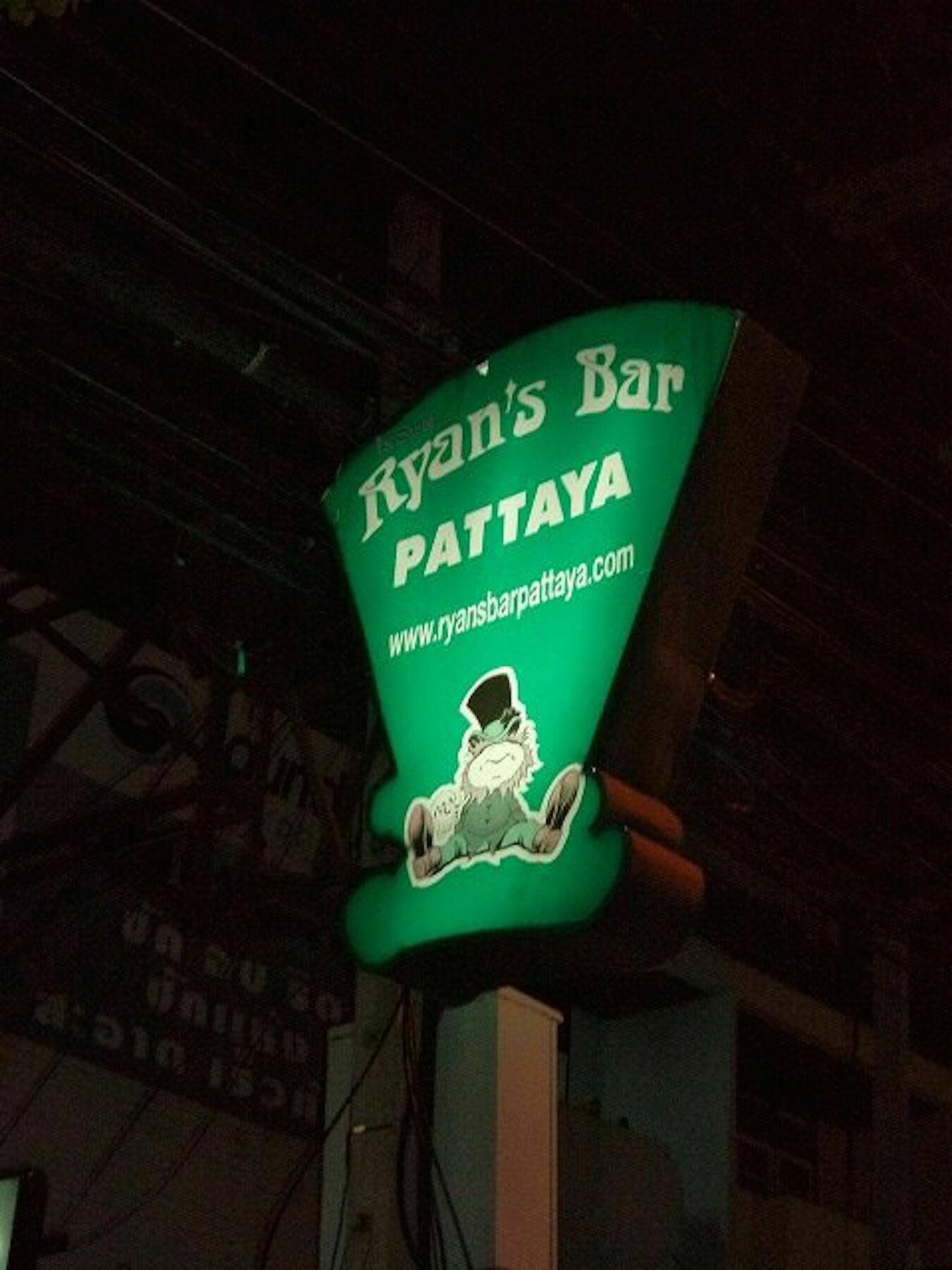 Hotel Ryan'S Bar à Pattaya Extérieur photo